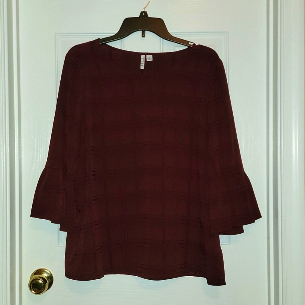 ELLE Maroon Top - Size L